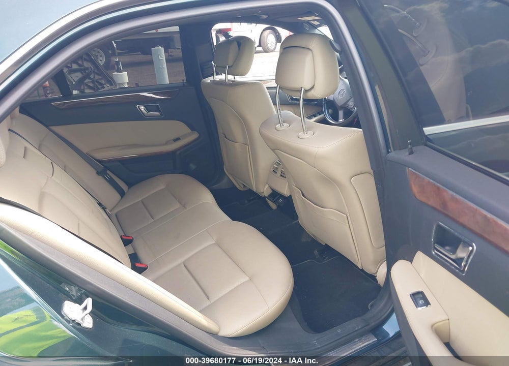 2010 MERCEDES-BENZ E 350 4MATIC VIN: WDDHF8HB2AA261380