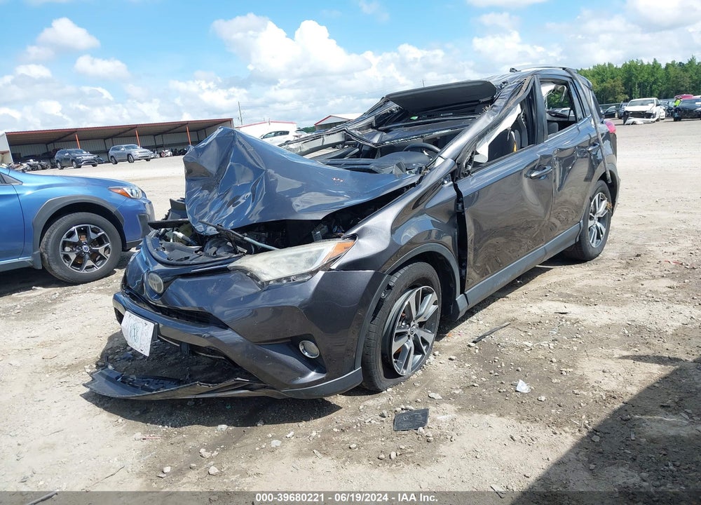 2017 TOYOTA RAV4 XLE VIN: JTMWFREV0HJ141982