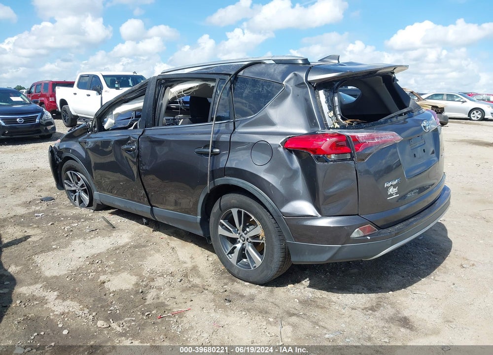 2017 TOYOTA RAV4 XLE VIN: JTMWFREV0HJ141982