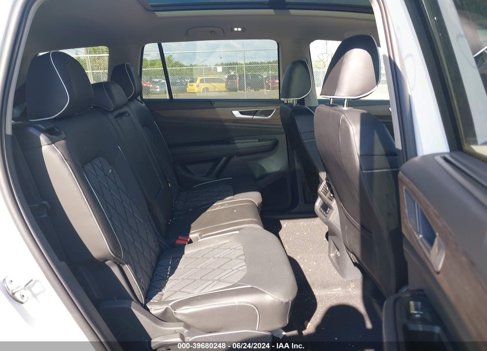 2024 VOLKSWAGEN ATLAS 2.0T SEL PREMIUM R-LINE VIN: 1V2FR2CA1RC527409