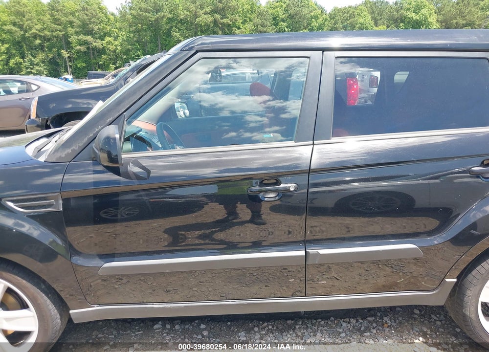 2011 KIA SOUL SPORT VIN: KNDJT2A27B7214064