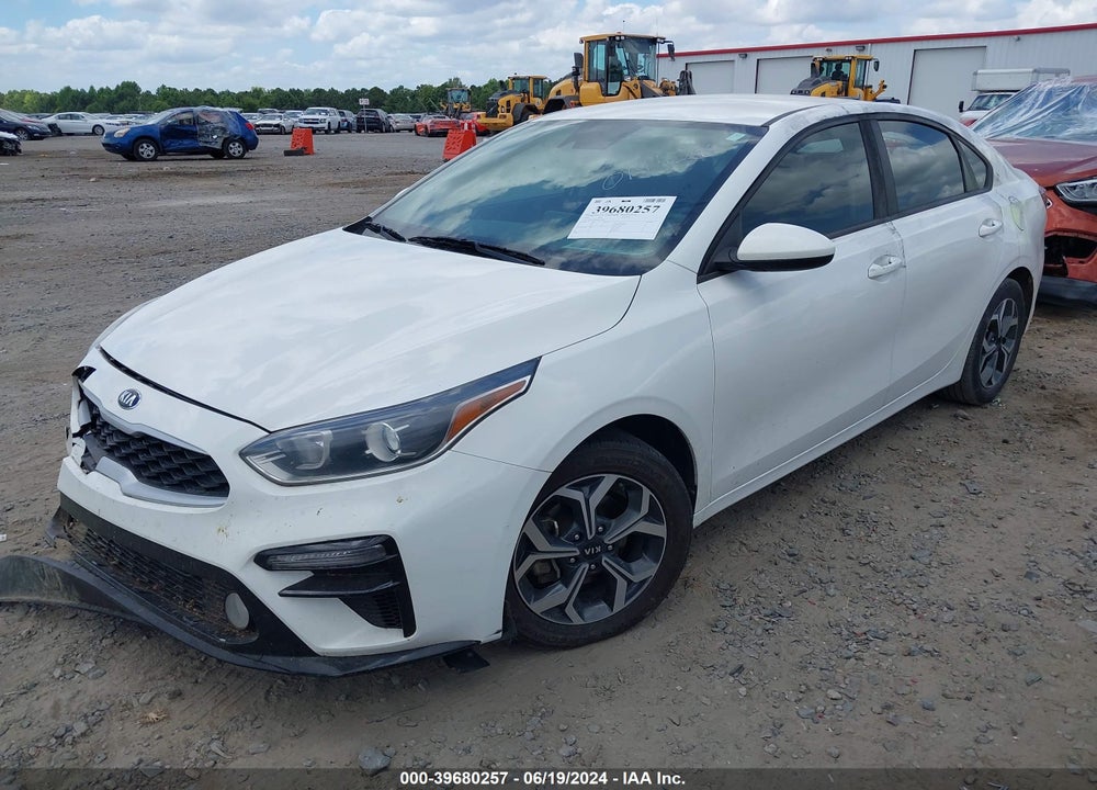 2019 KIA FORTE LXS VIN: 3KPF24AD8KE014428