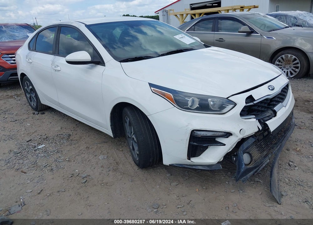 2019 KIA FORTE LXS VIN: 3KPF24AD8KE014428