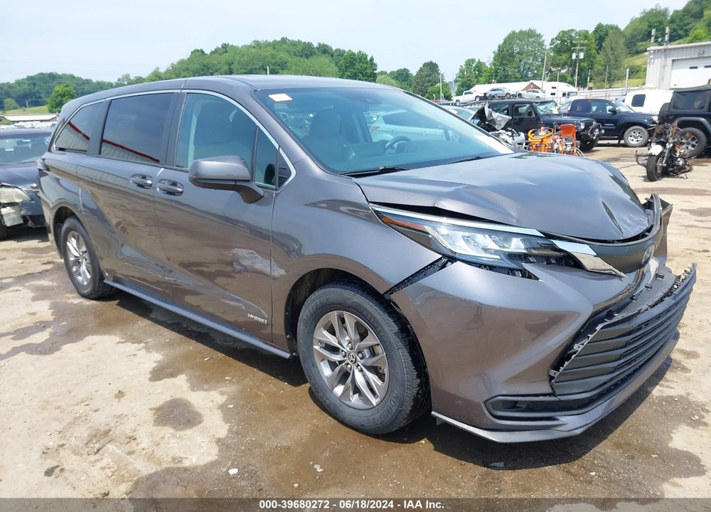 2021 TOYOTA SIENNA LE VIN: 5TDKRKEC7MS020052