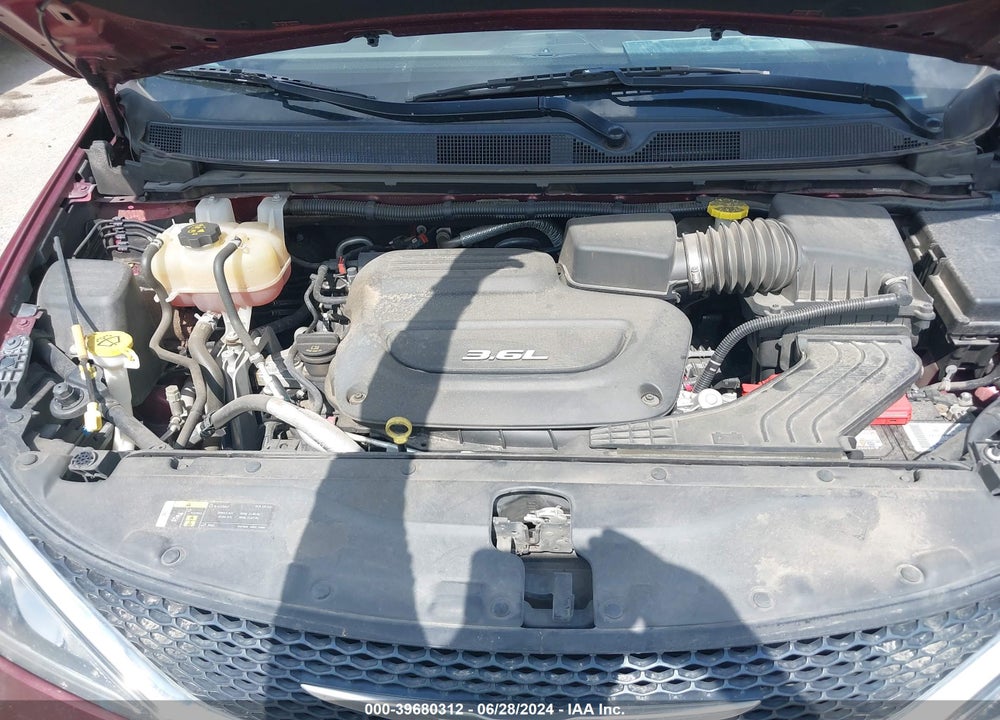 2018 CHRYSLER PACIFICA TOURING PLUS VIN: 2C4RC1FG1JR227763