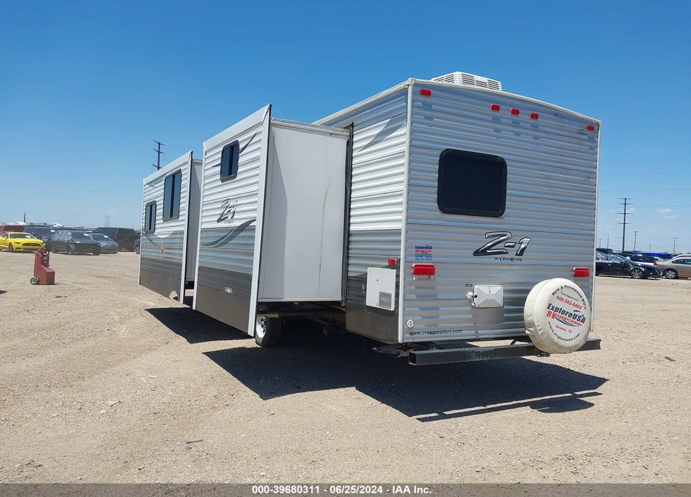 2016 CROSSROADS 32' TRAVEL TRAILER VIN: 4V0TC3228GJ007051