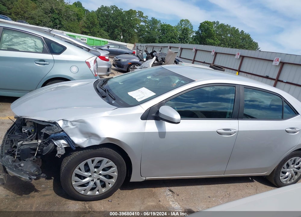 2018 TOYOTA COROLLA LE VIN: 5YFBURHE8JP847616