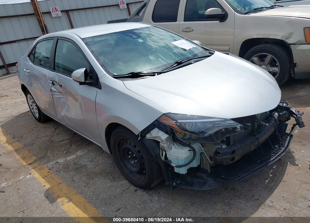 2018 TOYOTA COROLLA LE VIN: 5YFBURHE8JP847616
