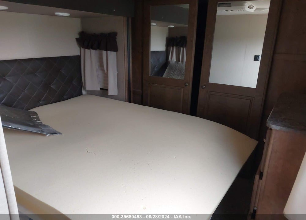 2017 CROSSROADS RV REZERVE FIFTH WHEEL VIN: 4V0FC3824HR006955