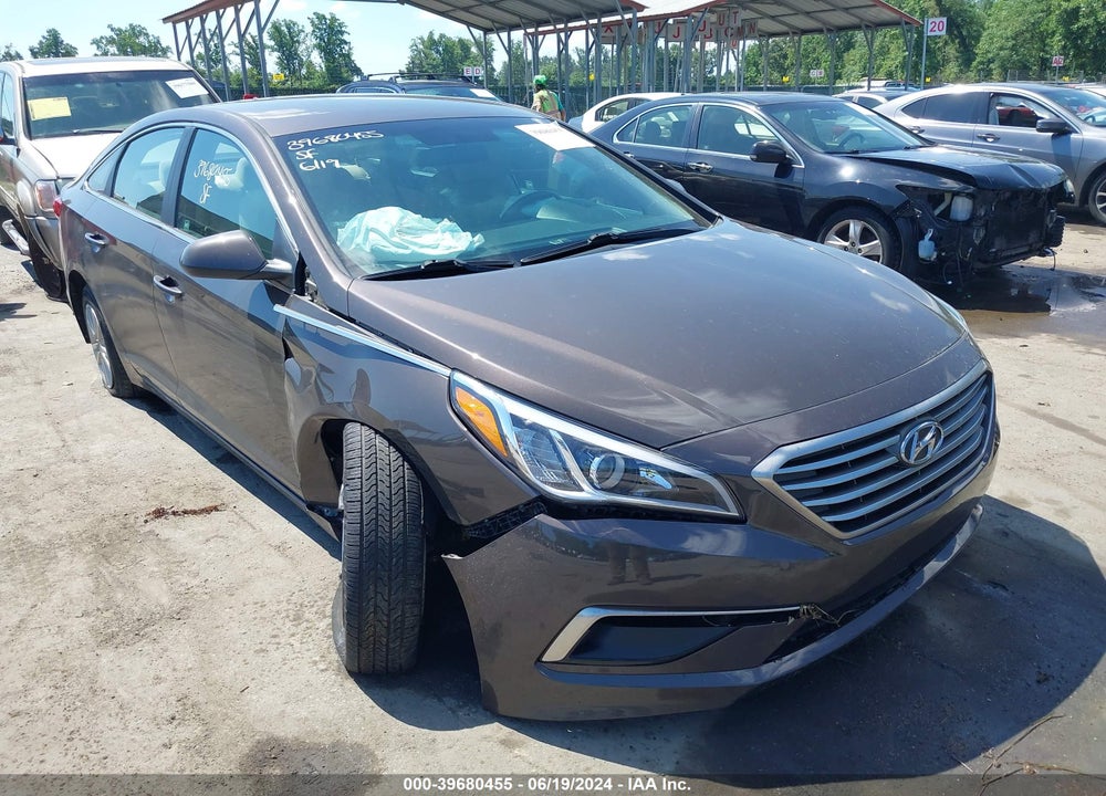 2017 HYUNDAI SONATA VIN: 5NPE24AF8HH547221