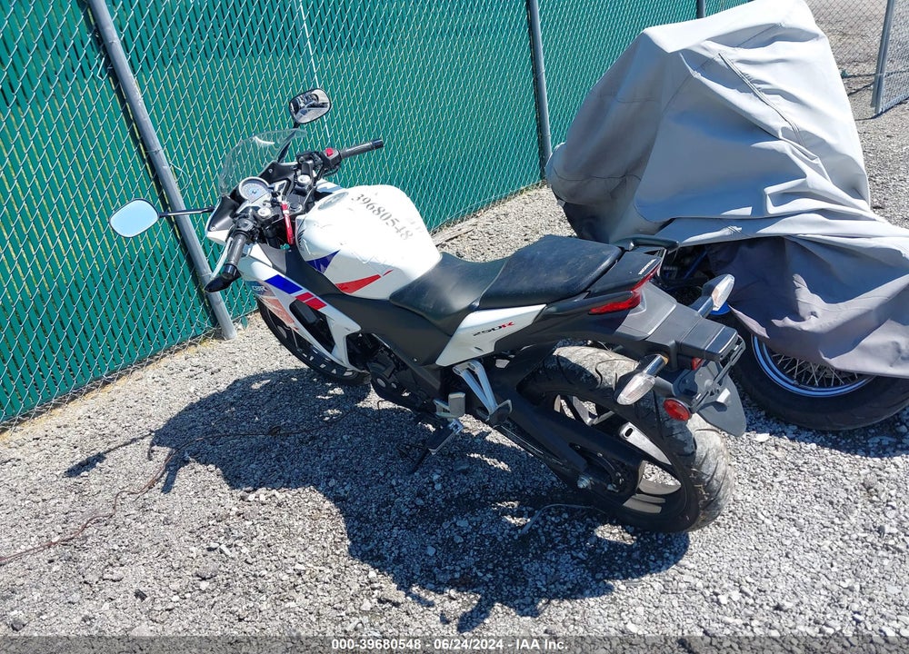 2013 HONDA CBR250 VIN: MLHMC4108D5304133