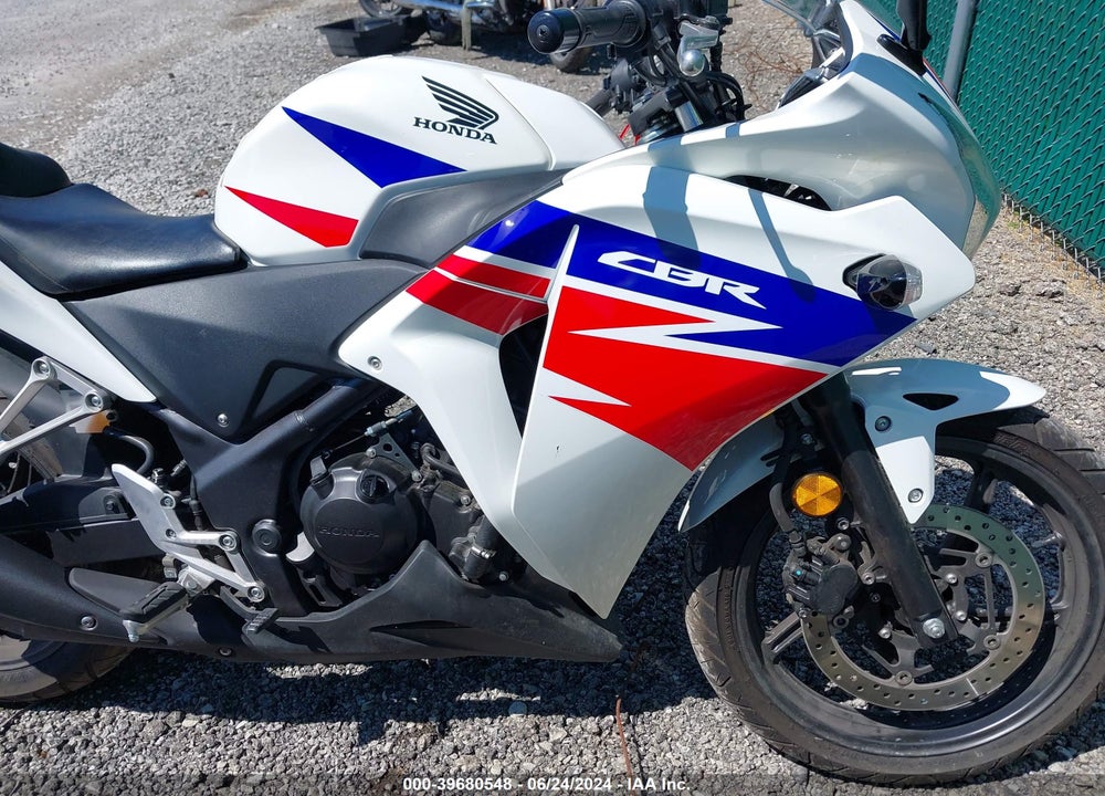 2013 HONDA CBR250 VIN: MLHMC4108D5304133