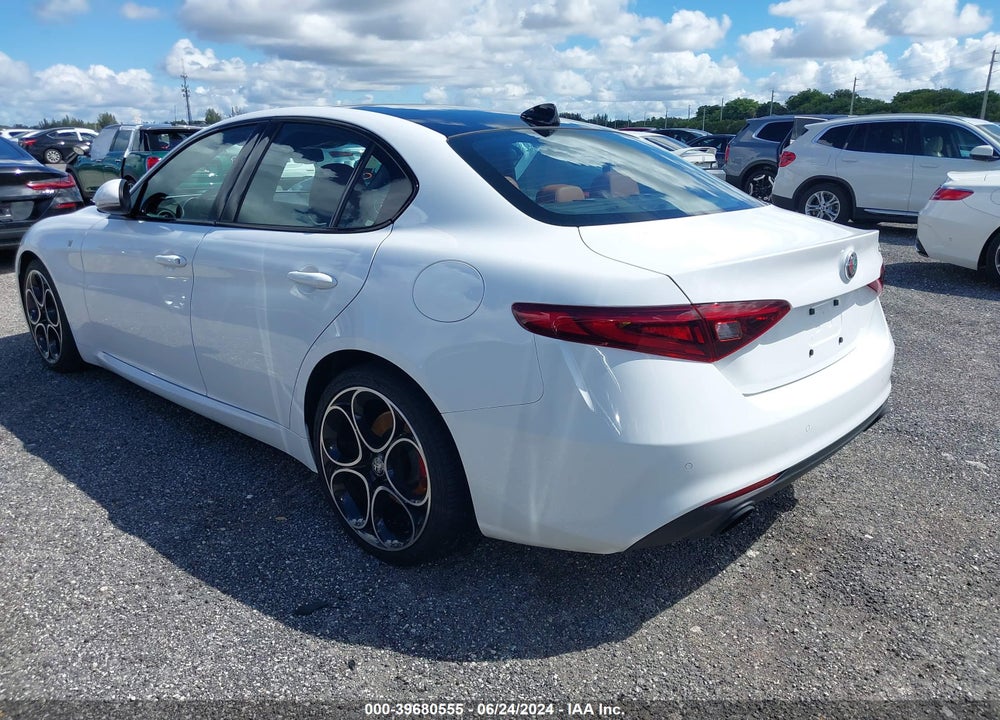 2022 ALFA ROMEO GIULIA TI RWD VIN: ZARFAMBNXN7666102