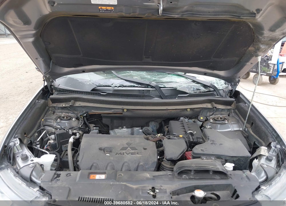 2019 MITSUBISHI OUTLANDER ES VIN: JA4AD2A30KZ054937