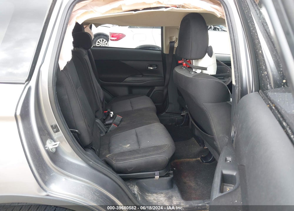 2019 MITSUBISHI OUTLANDER ES VIN: JA4AD2A30KZ054937
