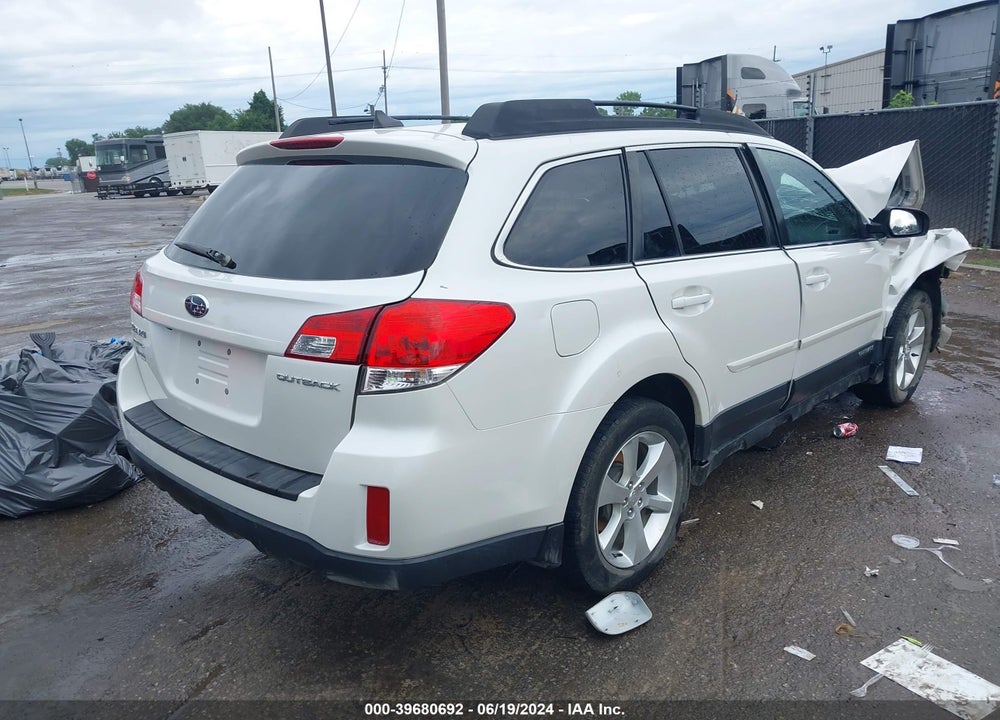 2014 SUBARU OUTBACK 2.5I LIMITED VIN: 4S4BRCLCXE3292151