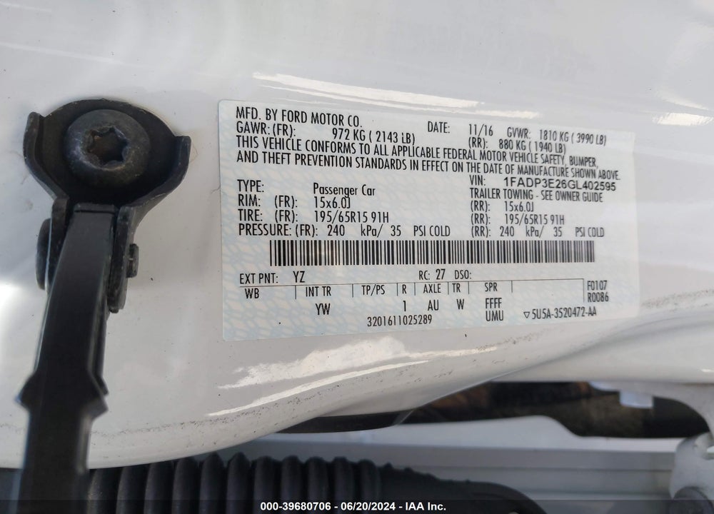 2016 FORD FOCUS S VIN: 1FADP3E26GL402595