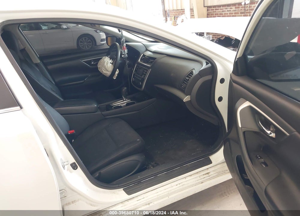 2017 NISSAN ALTIMA VIN: 1N4AL3AP4HN361664