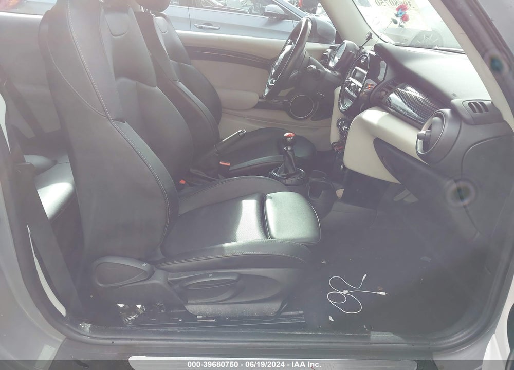 2014 MINI HARDTOP COOPER S VIN: WMWXM7C50ET970601