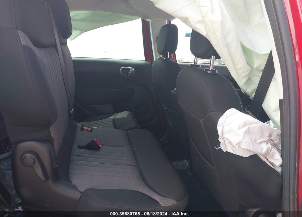 2017 FIAT 500L POP VIN: ZFBCFAAH3HZ040217