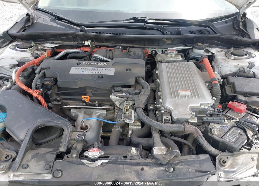 2015 HONDA ACCORD HYBRID EX-L VIN: 1HGCR6F57FA008285