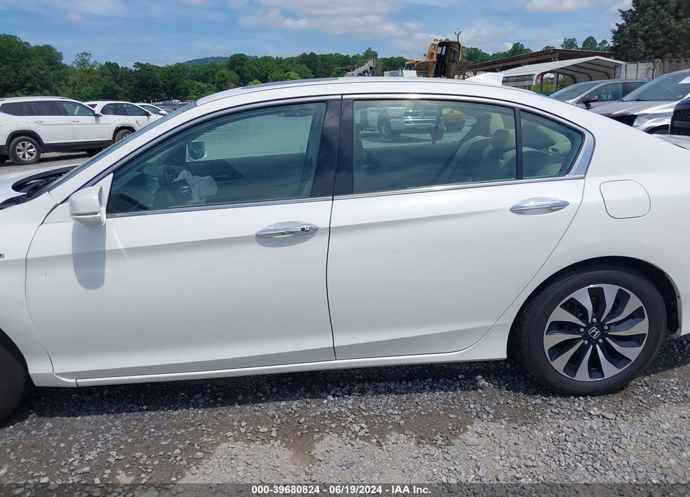 2015 HONDA ACCORD HYBRID EX-L VIN: 1HGCR6F57FA008285