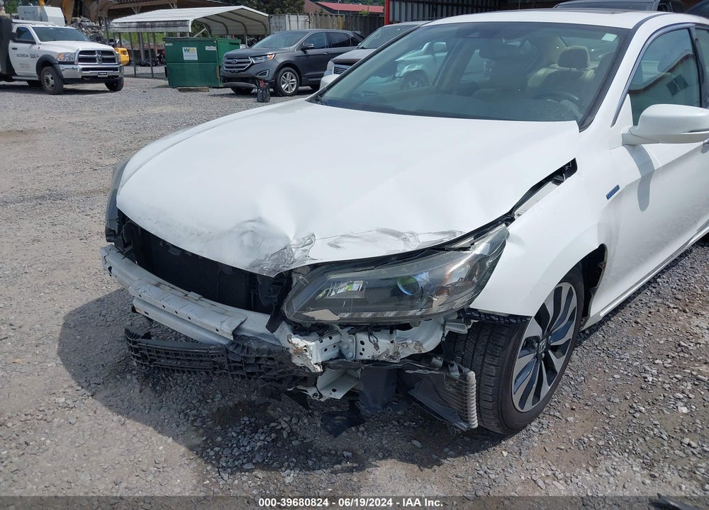 2015 HONDA ACCORD HYBRID EX-L VIN: 1HGCR6F57FA008285