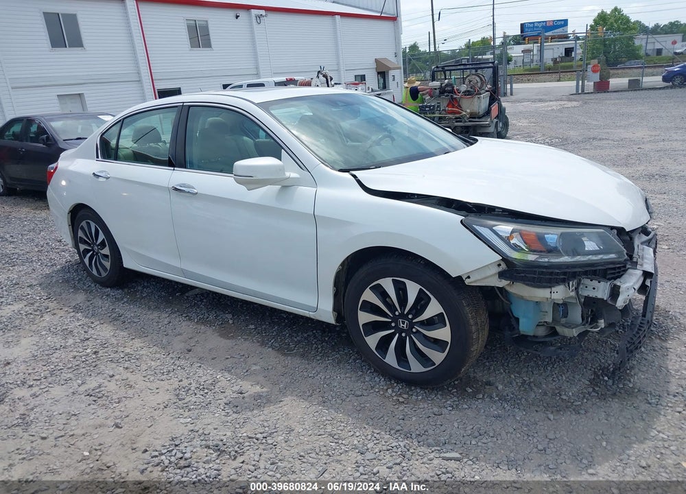 2015 HONDA ACCORD HYBRID EX-L VIN: 1HGCR6F57FA008285