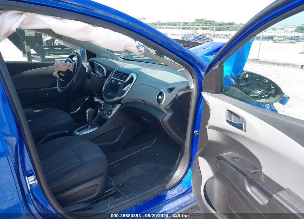 2019 CHEVROLET SONIC LT AUTO VIN: 1G1JD5SB2K4150040