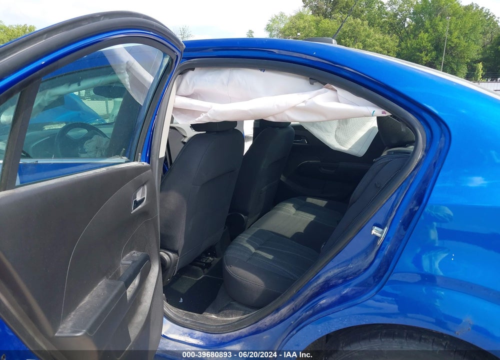 2019 CHEVROLET SONIC LT AUTO VIN: 1G1JD5SB2K4150040
