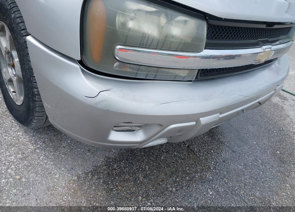 2005 CHEVROLET TRAILBLAZER LS VIN: 1GNDT13S852286114