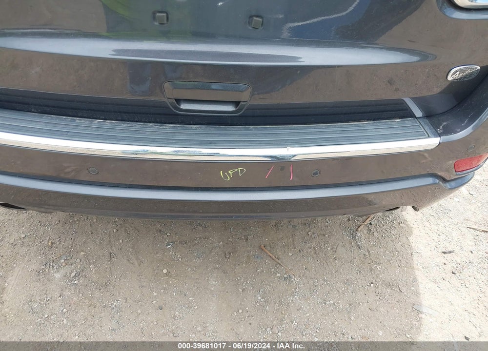 2015 JEEP GRAND CHEROKEE OVERLAND VIN: 1C4RJECG7FC872757