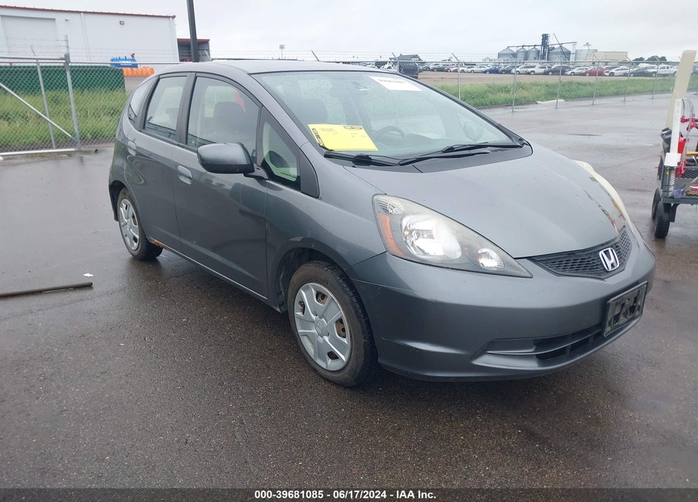 2013 HONDA FIT VIN: JHMGE8H34DC060170