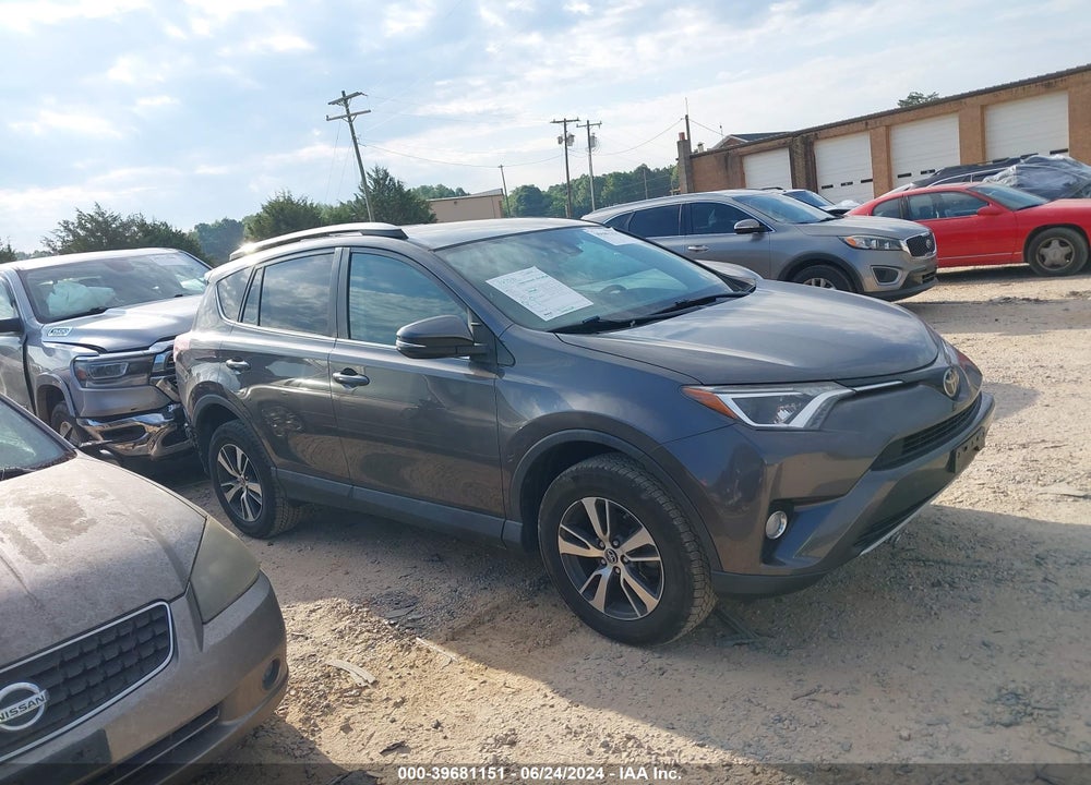 2018 TOYOTA RAV4 XLE VIN: 2T3RFREV0JW790041