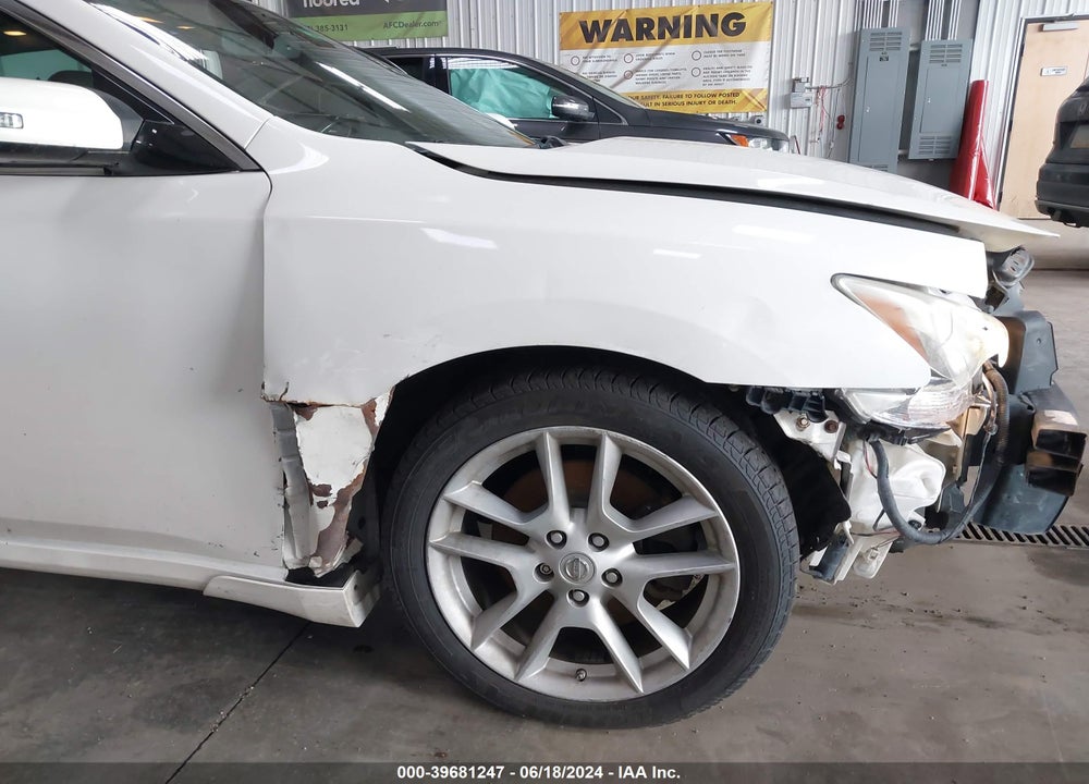 2009 NISSAN MAXIMA 3.5 SV VIN: 1N4AA51E69C819217