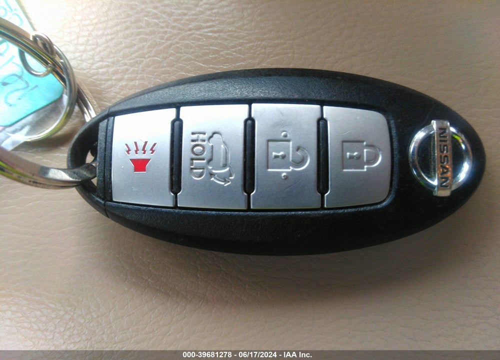 2015 NISSAN ROGUE SL VIN: 5N1AT2MT4FC774427