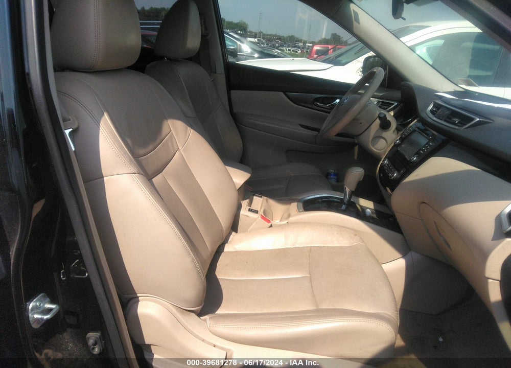 2015 NISSAN ROGUE SL VIN: 5N1AT2MT4FC774427
