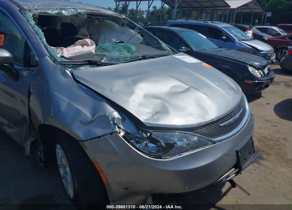 2020 CHRYSLER VOYAGER LX VIN: 2C4RC1CGXLR190235
