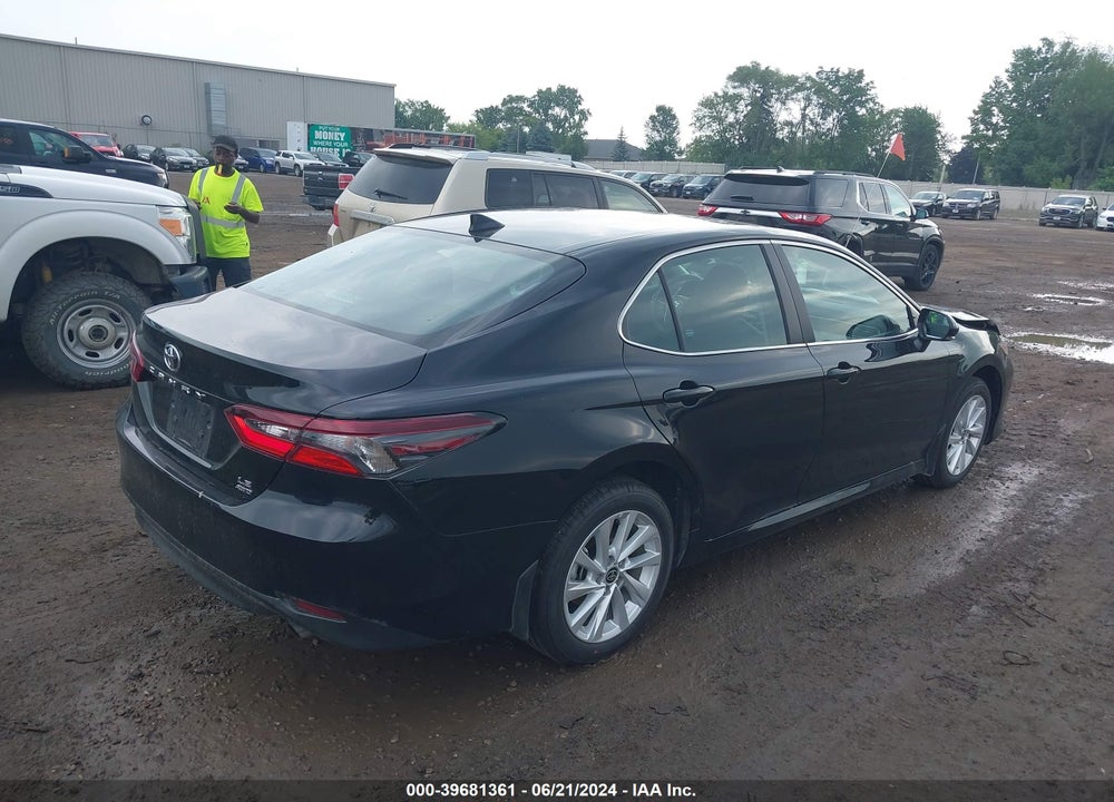 2024 TOYOTA CAMRY LE VIN: 4T1R11BK6RU121058