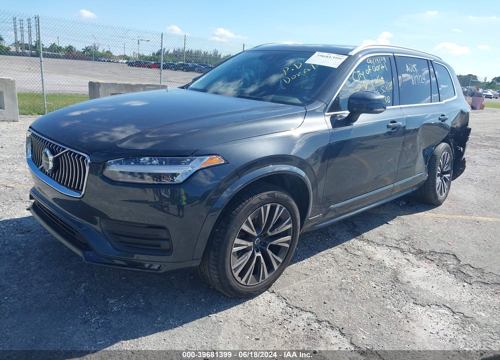 2022 VOLVO XC90 T5 MOMENTUM 7 PASSENGER VIN: YV4102CK4N1832002