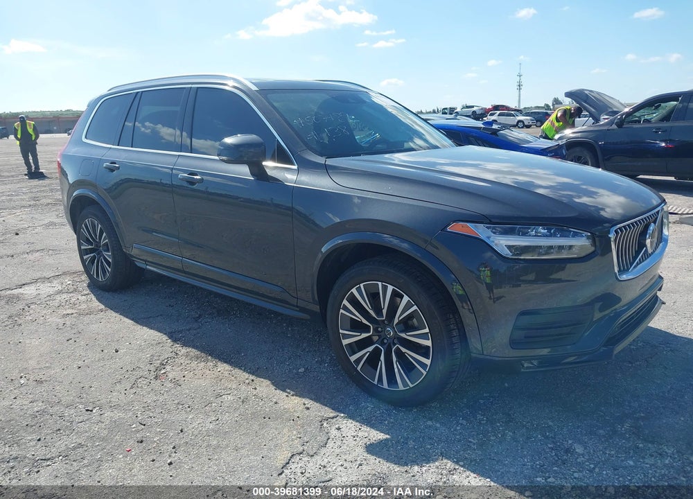2022 VOLVO XC90 T5 MOMENTUM 7 PASSENGER VIN: YV4102CK4N1832002