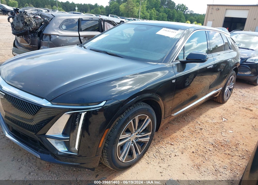 2024 CADILLAC LYRIQ LUXURY W/1SC VIN: 1GYKPPRL8RZ103888