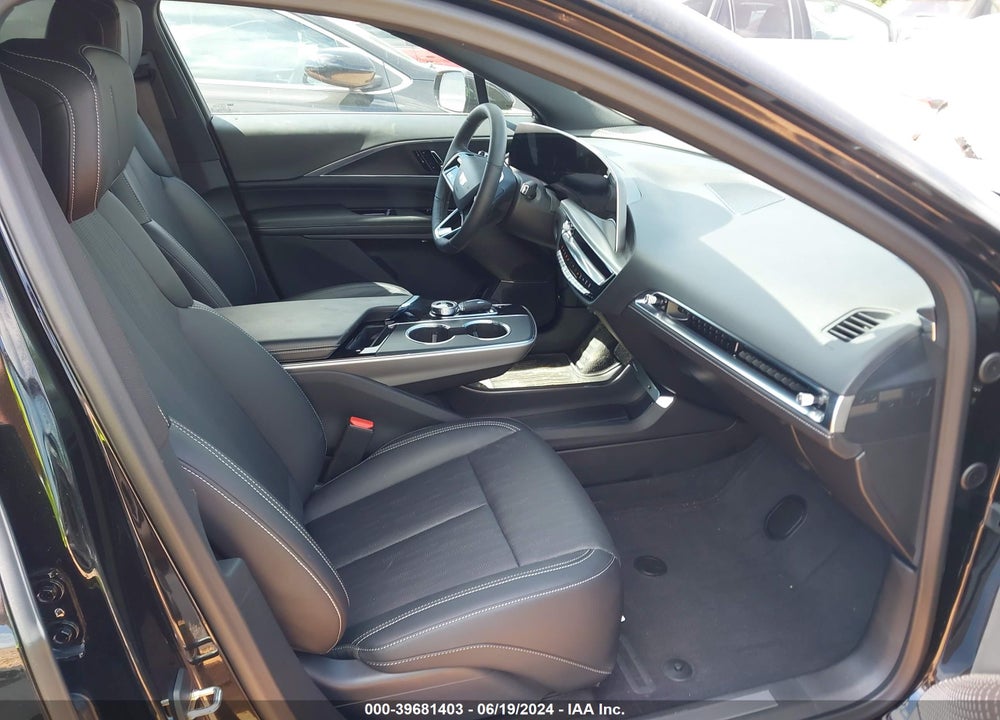 2024 CADILLAC LYRIQ LUXURY W/1SC VIN: 1GYKPPRL8RZ103888