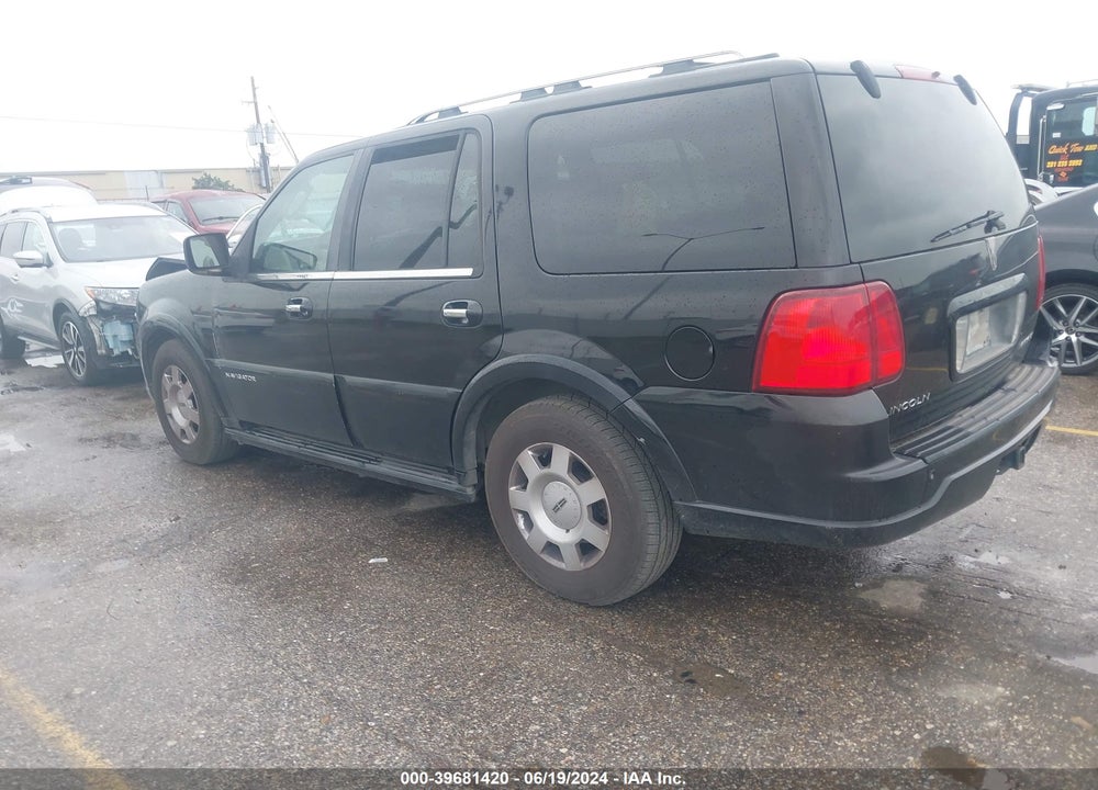 2005 LINCOLN NAVIGATOR VIN: 5LMFU27595LJ04061