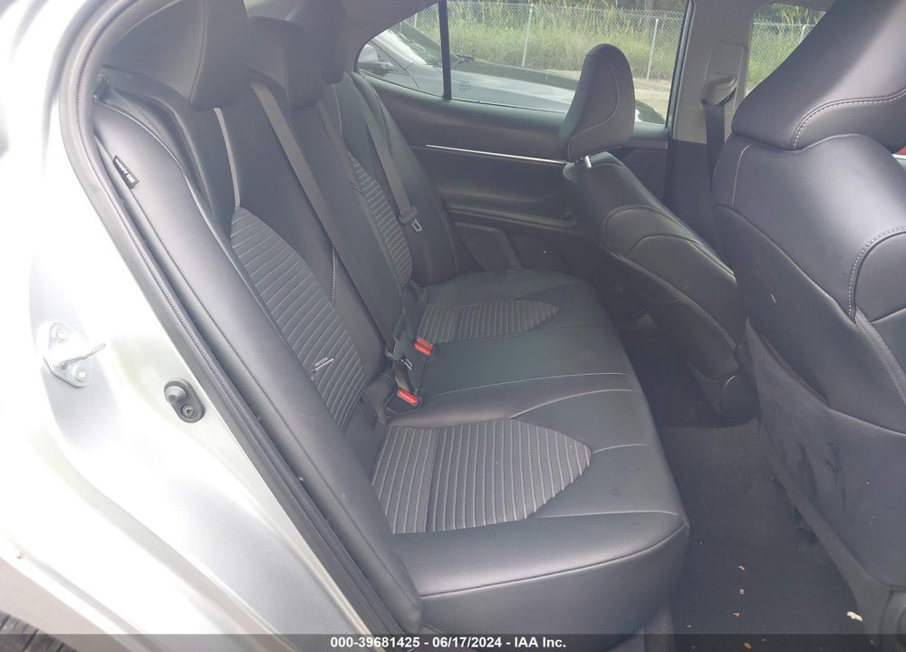 2022 TOYOTA CAMRY SE VIN: 4T1G11AK0NU638827
