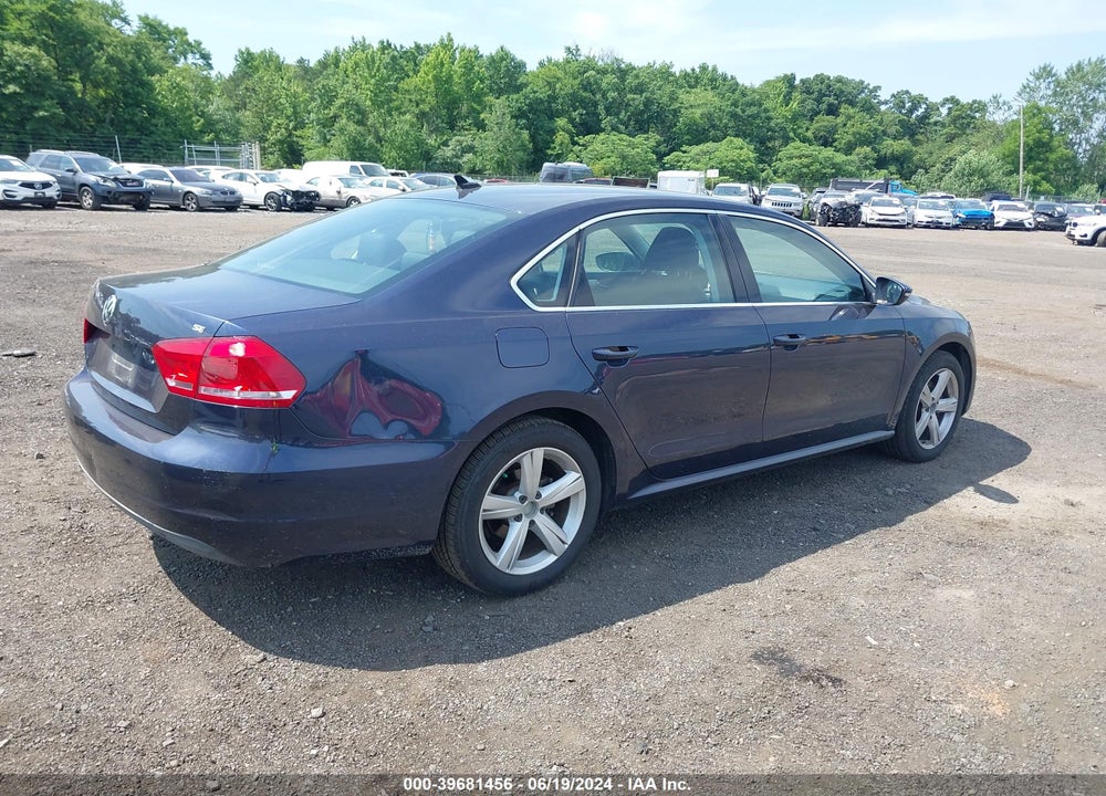 2012 VOLKSWAGEN PASSAT 2.5L SE VIN: 1VWBP7A33CC087835