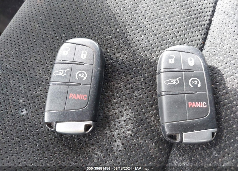 2015 JEEP GRAND CHEROKEE ALTITUDE VIN: 1C4RJFAG3FC209419