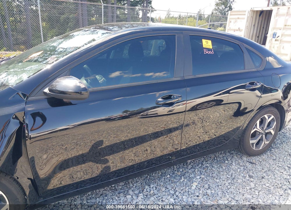 2019 KIA FORTE LXS VIN: 3KPF24AD7KE089282