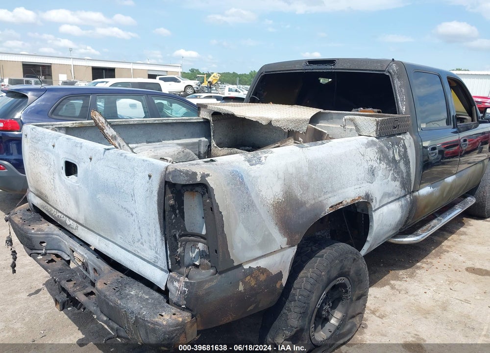 2006 CHEVROLET SILVERADO 2500HD LT1 VIN: 1GCHK23D46F240746