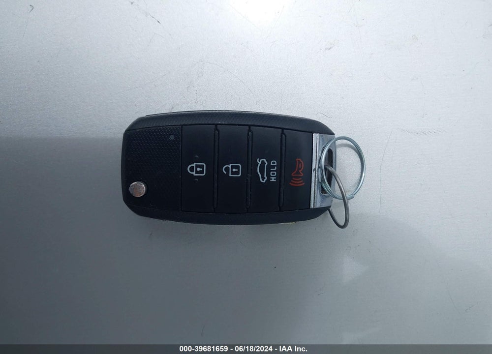 2019 KIA OPTIMA LX VIN: 5XXGT4L35KG378271